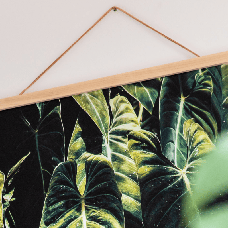Fotovergroting Poster Landscape 4:3 met groen bladmotief en houten bovenrand, Instawall Prints