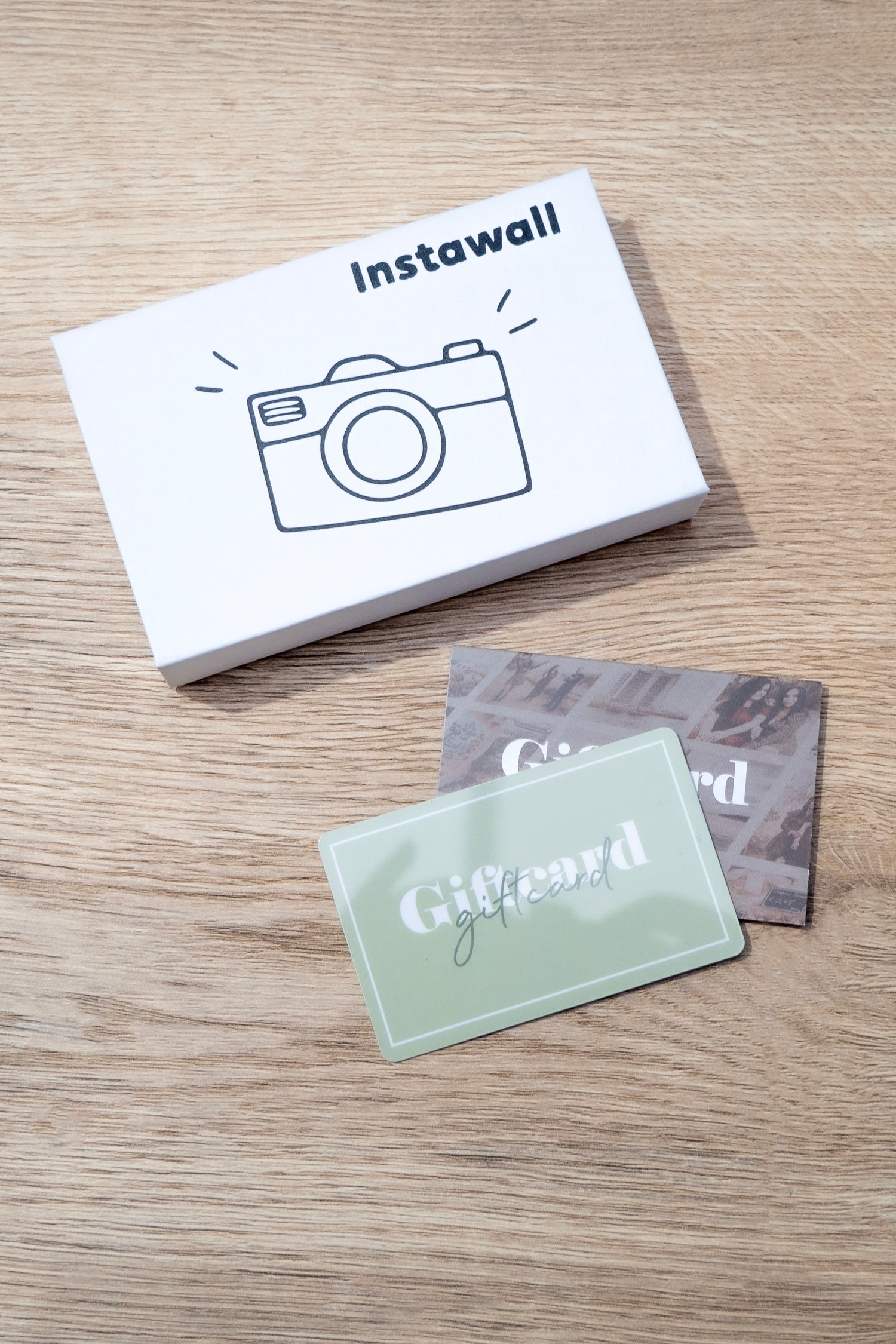 Giftcard in cadeauverpakking Gift Cards Instawall